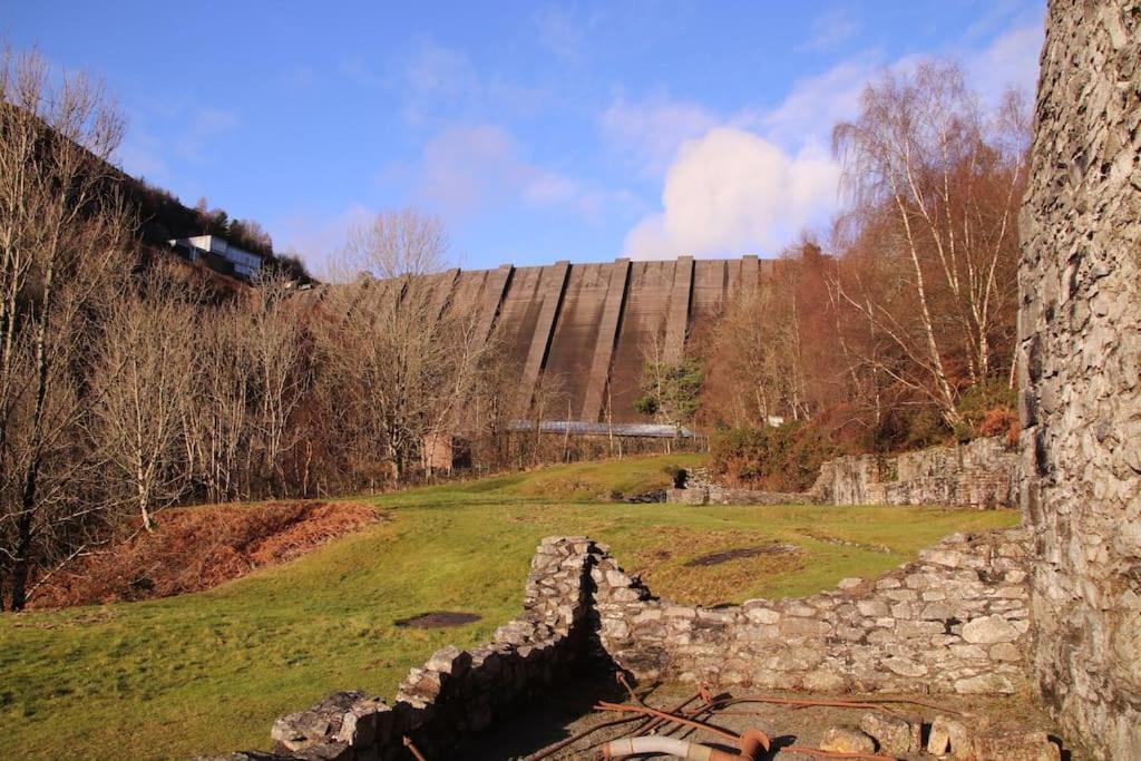 Garn Lodge Newtown  Eksteriør bilde